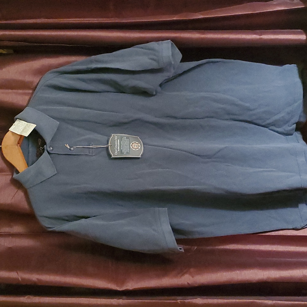 Pre washed 100% cotton Mens Polo style casual shirt.